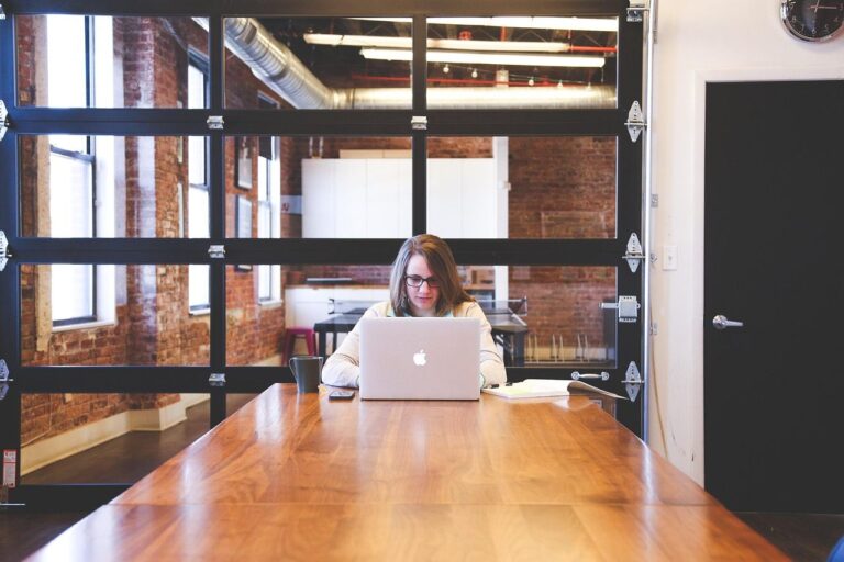Как использовать нейросети для SEO: генерация статей и ключевых слов